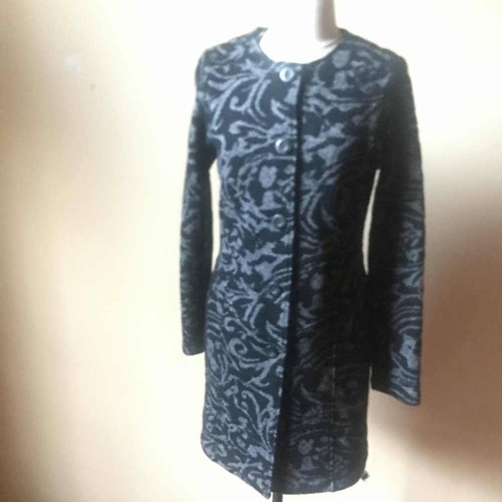 Nanette Lepore Women’s Cardigan Sweater Gray Black Floral Long Sleeve Pockets S